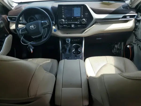5TDDBRCH3MS532671 2021 TOYOTA HIGHLANDER - Image 8