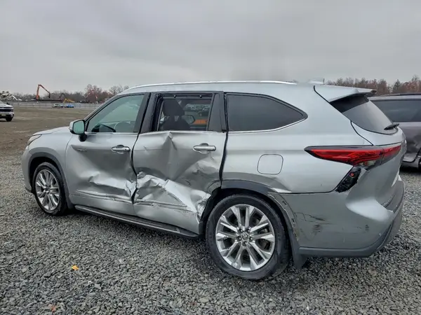 5TDDBRCH4LS003566 2020 TOYOTA HIGHLANDER - Image 2