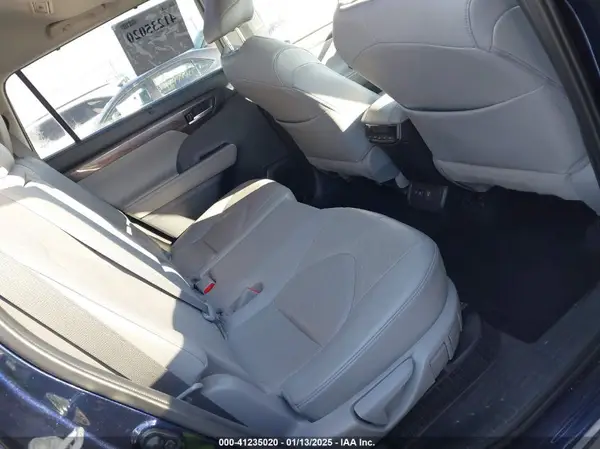 5TDDBRCH5MS519050 2021 TOYOTA HIGHLANDER - Image 8