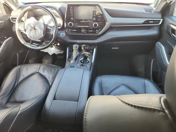 5TDDBRCH5MS525592 2021 TOYOTA HIGHLANDER - Image 8