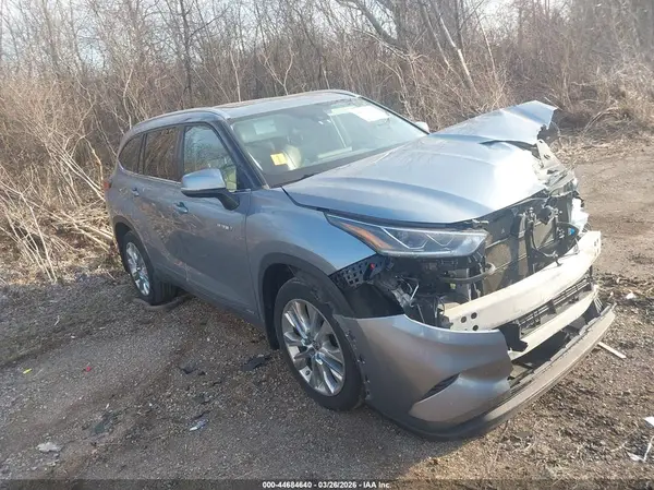 5TDDBRCH6MS016921 2021 TOYOTA HIGHLANDER - Image 1
