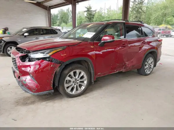 5TDDBRCH7MS519504 2021 TOYOTA HIGHLANDER - Image 2