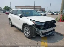5TDDBRCH8LS000525 2020 TOYOTA HIGHLANDER