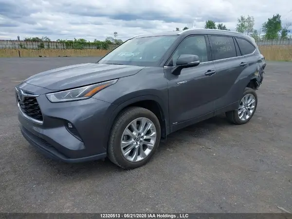 5TDDBRCH9MS043689 2021 TOYOTA HIGHLANDER - Image 2