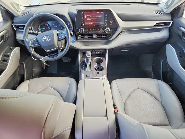 2021 TOYOTA HIGHLANDER auction photo 8