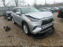5TDDBRCH9MS533243 2021 TOYOTA HIGHLANDER
