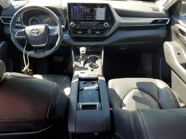 5TDDBRCH9MS536577 2021 TOYOTA HIGHLANDER - Image 8