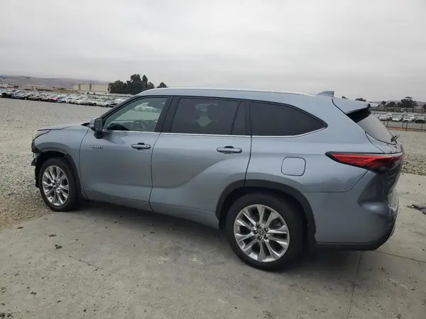 5TDDBRCHXMS025475 2021 TOYOTA HIGHLANDER - Image 2