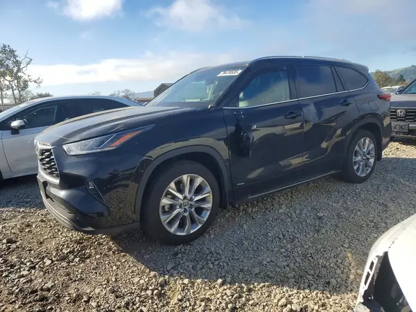 5TDDBRCHXMS527757 2021 TOYOTA HIGHLANDER - Image 1