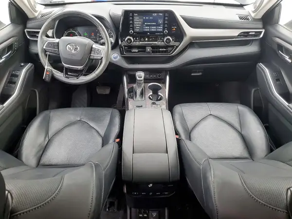 5TDDBRCHXMS533767 2021 TOYOTA HIGHLANDER - Image 8