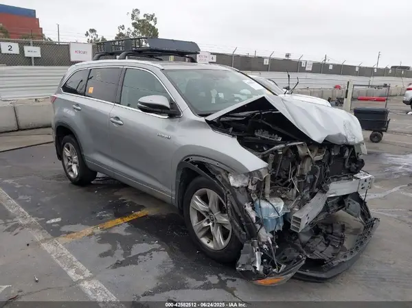 5TDDCRFH1GS015897 2016 TOYOTA HIGHLANDER - Image 1