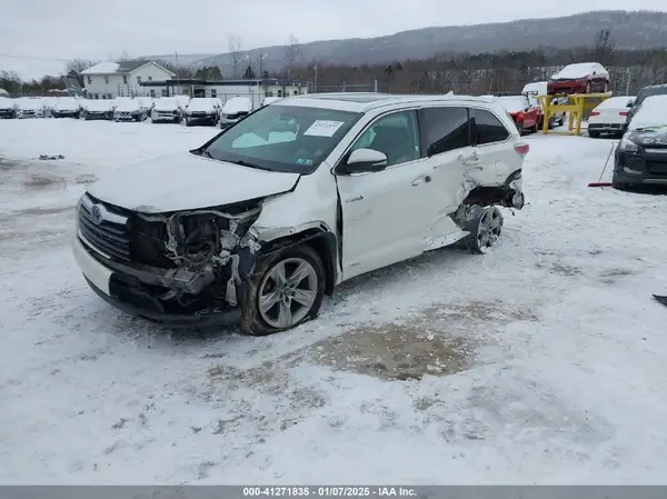 5TDDCRFH1GS019173 2016 TOYOTA HIGHLANDER - Image 2