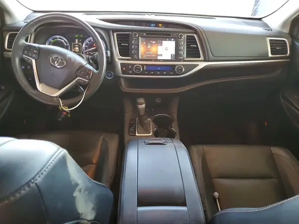 5TDDCRFH2GS015049 2016 TOYOTA HIGHLANDER - Image 8