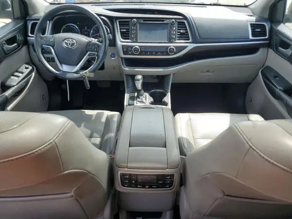5TDDCRFH3GS014296 2016 TOYOTA HIGHLANDER - Image 8