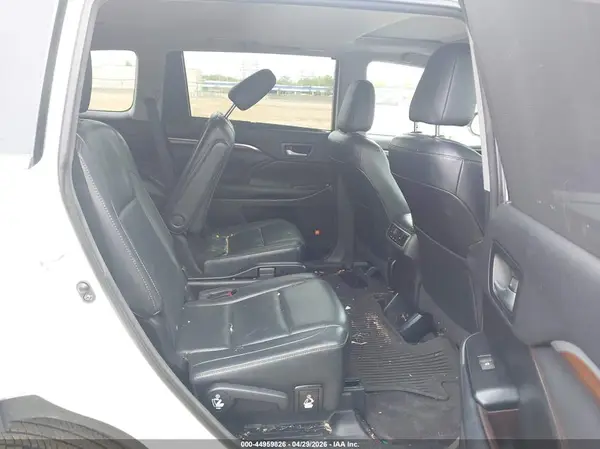 5TDDCRFH4GS016123 2016 TOYOTA HIGHLANDER - Image 8