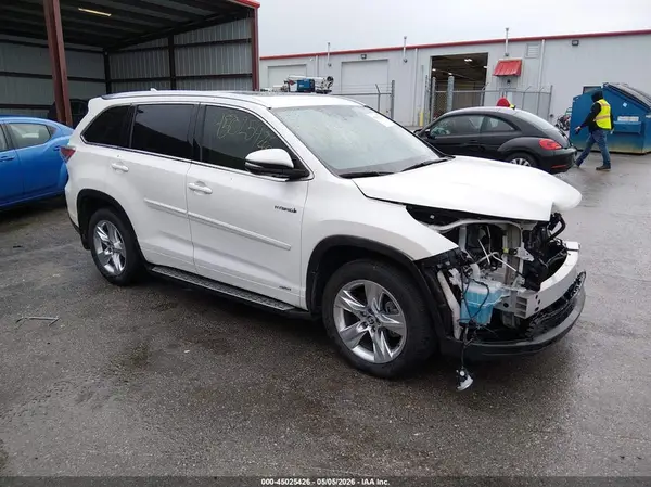 5TDDCRFH5GS013912 2016 TOYOTA HIGHLANDER - Image 1