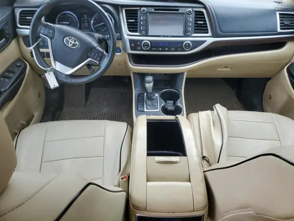5TDDCRFH5GS014011 2016 TOYOTA HIGHLANDER - Image 8