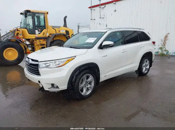 5TDDCRFH5GS015787 2016 TOYOTA HIGHLANDER - Image 2