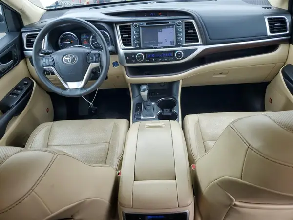 5TDDCRFH5GS016504 2016 TOYOTA HIGHLANDER - Image 8