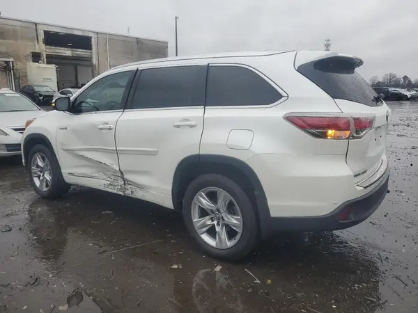5TDDCRFH5GS018687 2016 TOYOTA HIGHLANDER - Image 2