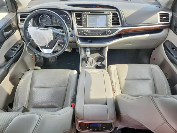 5TDDCRFH6GS015667 2016 TOYOTA HIGHLANDER - Image 8