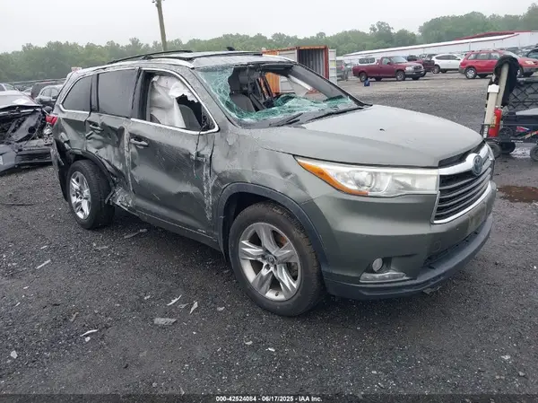 5TDDCRFH7GS014866 2016 TOYOTA HIGHLANDER - Image 1