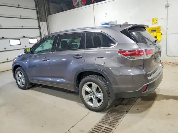 5TDDCRFH8GS014813 2016 TOYOTA HIGHLANDER - Image 2