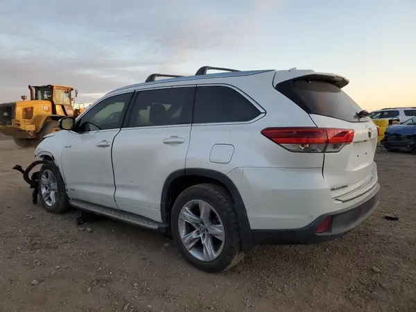 5TDDCRFH8GS015007 2016 TOYOTA HIGHLANDER - Image 2