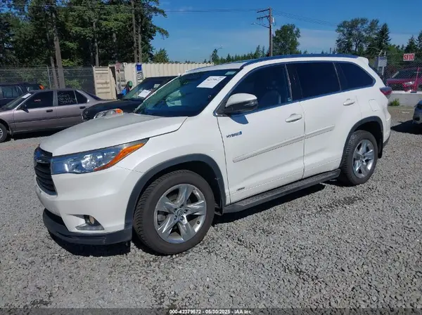 5TDDCRFH8GS018280 2016 TOYOTA HIGHLANDER - Image 2