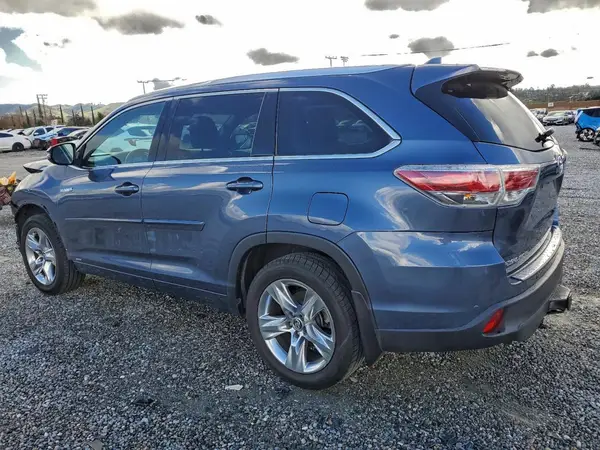5TDDCRFH9GS014061 2016 TOYOTA HIGHLANDER - Image 2