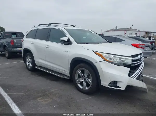 5TDDCRFH9GS015341 2016 TOYOTA HIGHLANDER - Image 1