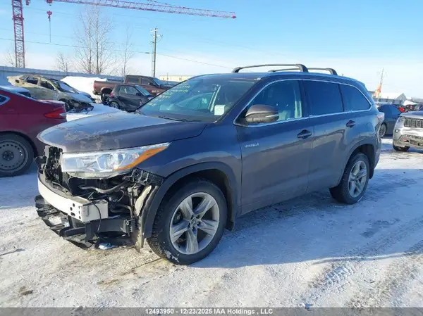 5TDDCRFH9GS016036 2016 TOYOTA HIGHLANDER - Image 2