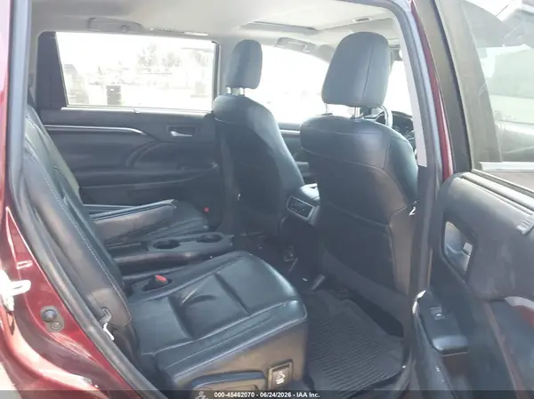 5TDDCRFH9GS016439 2016 TOYOTA HIGHLANDER - Image 8