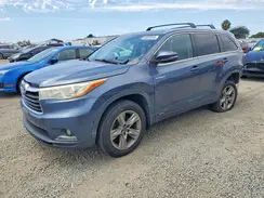 5TDDCRFH9GS016599 2016 TOYOTA HIGHLANDER