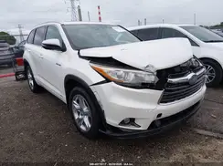 5TDDCRFH9GS020412 2016 TOYOTA HIGHLANDER