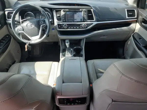 5TDDCRFHXGS017664 2016 TOYOTA HIGHLANDER - Image 8