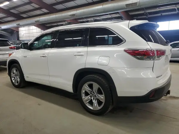 5TDDCRFHXGS018426 2016 TOYOTA HIGHLANDER - Image 2