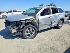 5TDDGRFH0HS024581 2017 TOYOTA HIGHLANDER