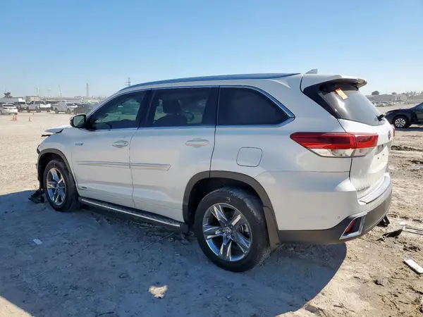 5TDDGRFH0HS024905 2017 TOYOTA HIGHLANDER - Image 2