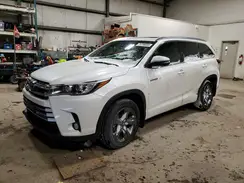 5TDDGRFH0HS029974 2017 TOYOTA HIGHLANDER
