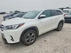 5TDDGRFH0HS031689 2017 TOYOTA HIGHLANDER
