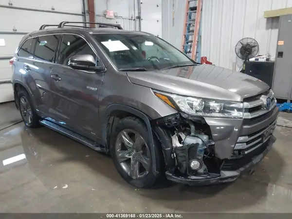 5TDDGRFH0JS039412 2018 TOYOTA HIGHLANDER - Image 1