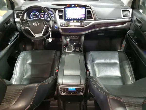 5TDDGRFH0JS046991 2018 TOYOTA HIGHLANDER - Image 8