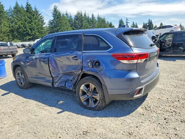 5TDDGRFH0JS050944 2018 TOYOTA HIGHLANDER - Image 2
