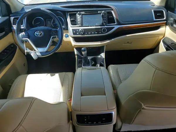 5TDDGRFH0KS054655 2019 TOYOTA HIGHLANDER - Image 8
