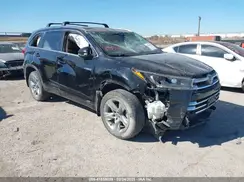 5TDDGRFH0KS067535 2019 TOYOTA HIGHLANDER