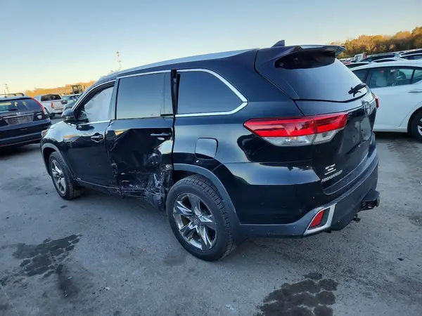 5TDDGRFH0KS071200 2019 TOYOTA HIGHLANDER - Image 2