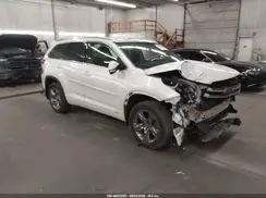 5TDDGRFH0KS071455 2019 TOYOTA HIGHLANDER