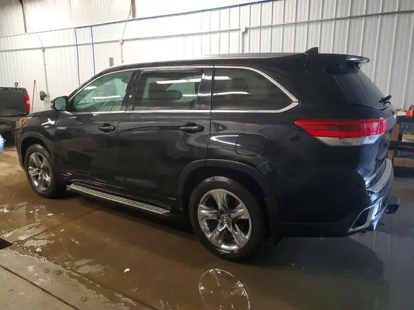 5TDDGRFH1HS021723 2017 TOYOTA HIGHLANDER - Image 2