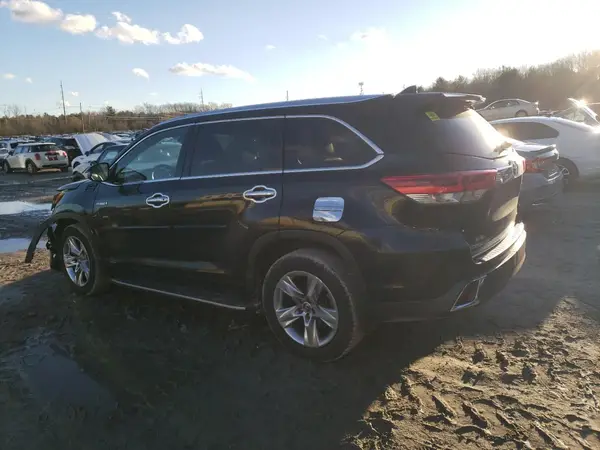 5TDDGRFH1HS021964 2017 TOYOTA HIGHLANDER - Image 2